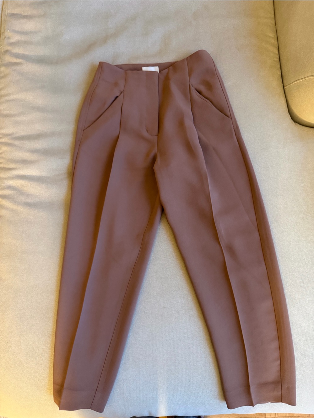 Aritzia Babaton Cropped Tan Trousers